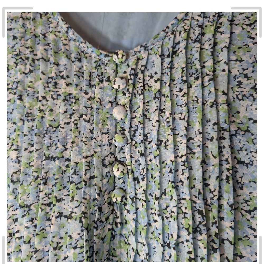 Floral Blue Women's Top - Picture 3 of 7
